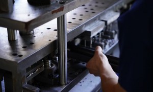 江为门窗 推拉窗系统门窗厂家 提供上门测量安装服务