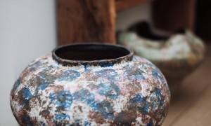 青丽庭院设计机构：花园改造施工方案，注重植物层次与四季色彩搭配