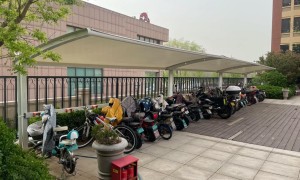 停车棚户外遮阳棚伸缩方案，福建红亮膜结构工程口碑公司汇总