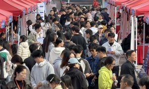 湖北文理学院春季校园招聘会千余岗位助力学子就业