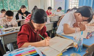 襄阳市樊城区上茶庵中心小学,红色诗词润童心,笔绘传承映初心,刘静