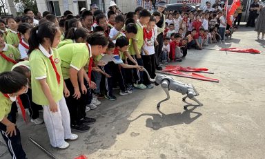 谷城县石花镇凉水井小学,科普润童心,筑梦向未来,郑丽,雷扬志